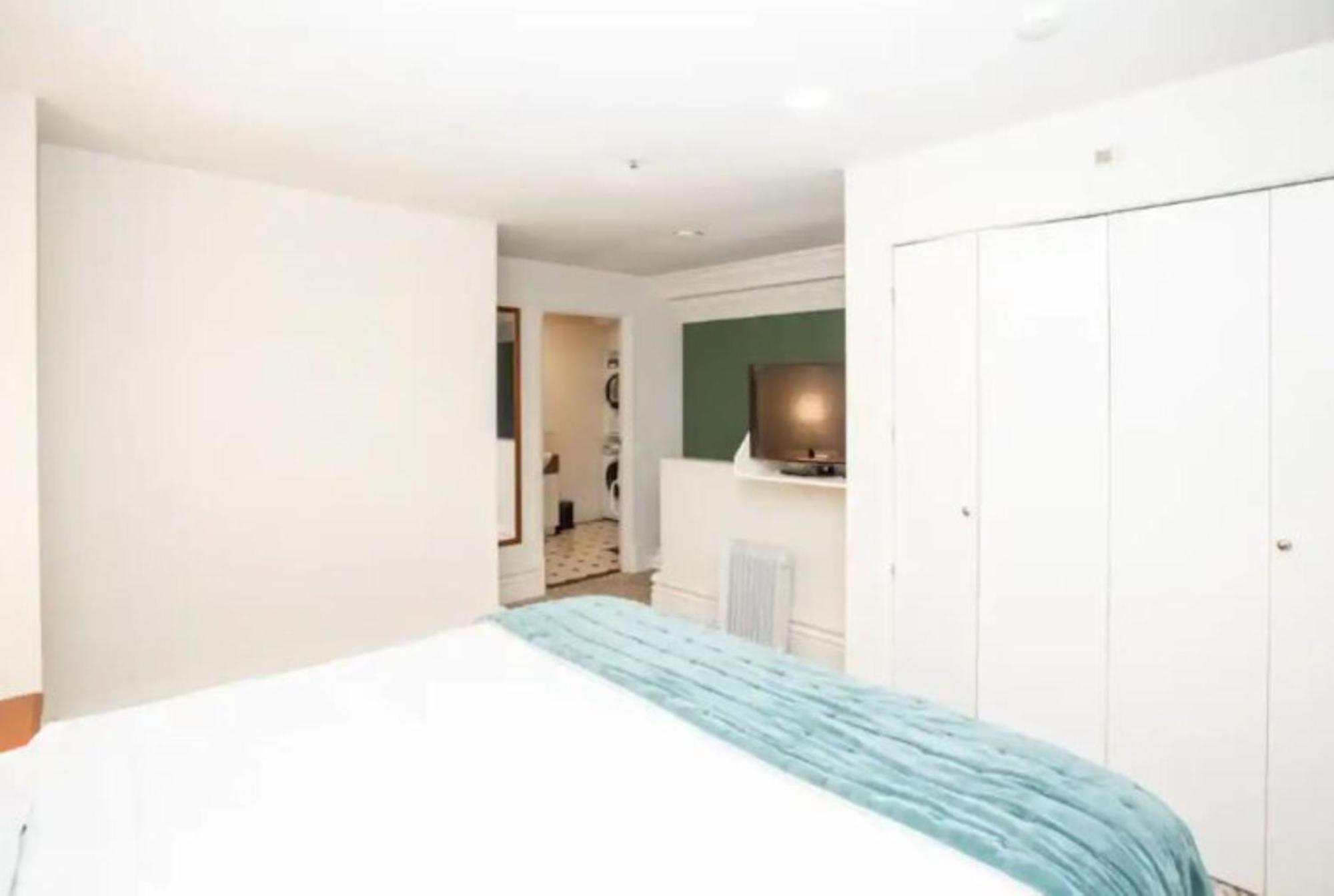 Beauty In The Cbd - 1Bed Free Parking Pool Apartment Christchurch Exterior foto