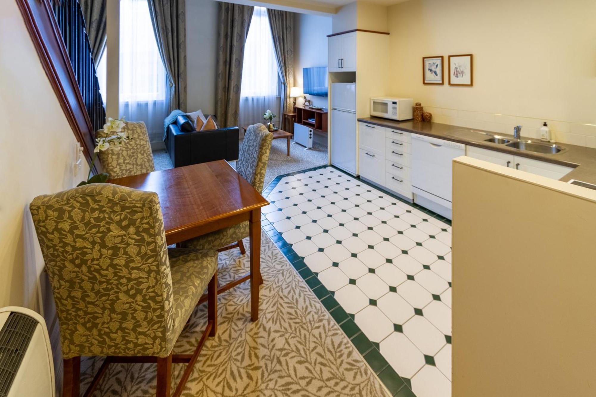 Beauty In The Cbd - 1Bed Free Parking Pool Apartment Christchurch Exterior foto